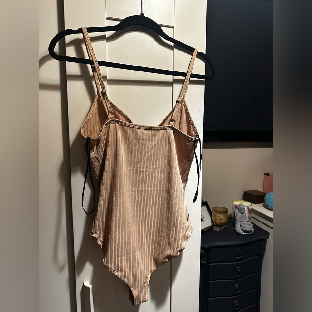 Forever 21 Ribbed Bodysuit - Picture 4 of 4